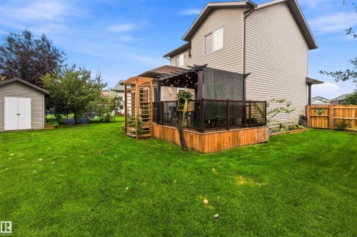 9 Halsted Court, Spruce Grove, AB 