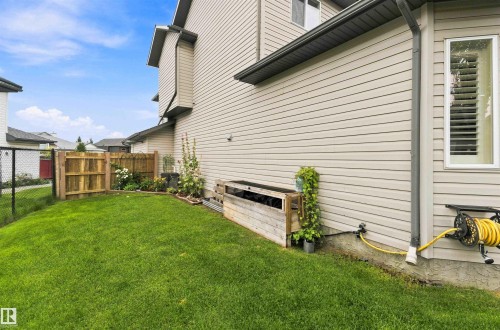 9 Halsted Court, Spruce Grove, AB 