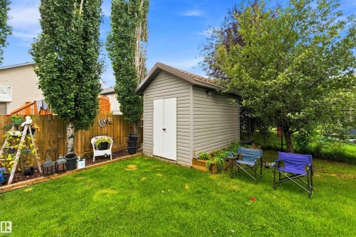 9 Halsted Court, Spruce Grove, AB 