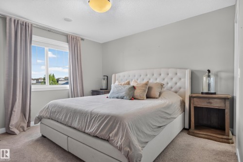 6722 Cardinal Road Sw, Edmonton, AB 