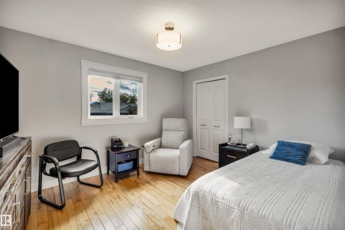 9958 176 Avenue Nw, Edmonton, AB 
