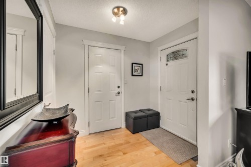 9958 176 Avenue Nw, Edmonton, AB 