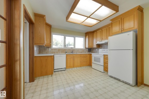 4820 109 Avenue Nw, Edmonton, AB 