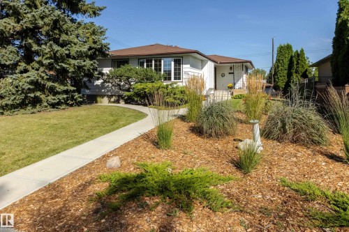 4820 109 Avenue Nw, Edmonton, AB 