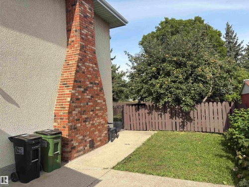 4027 74 Street Nw, Edmonton, AB 