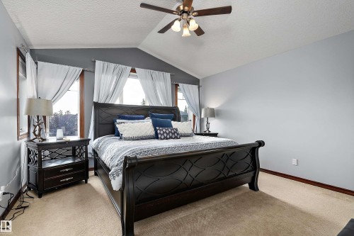87 Lamplight Drive, Spruce Grove, AB 