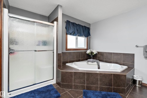 87 Lamplight Drive, Spruce Grove, AB 