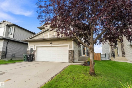 87 Lamplight Drive, Spruce Grove, AB 
