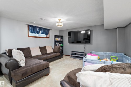87 Lamplight Drive, Spruce Grove, AB 