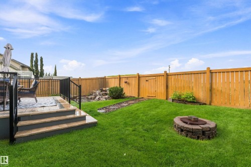 87 Lamplight Drive, Spruce Grove, AB 