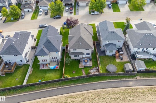 87 Lamplight Drive, Spruce Grove, AB 