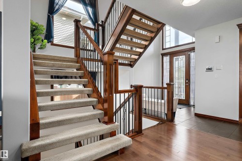 87 Lamplight Drive, Spruce Grove, AB 