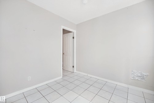 White tiled flooring - 5107 17 Avenue Nw, Edmonton, AB 