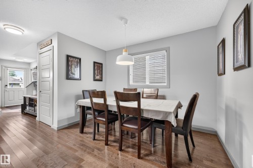 18040 89 Street Nw, Edmonton, AB 