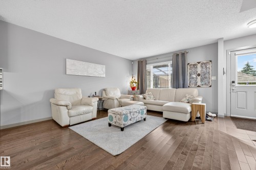 18040 89 Street Nw, Edmonton, AB 