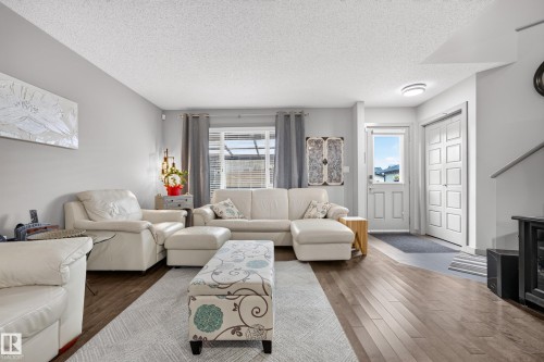 18040 89 Street Nw, Edmonton, AB 