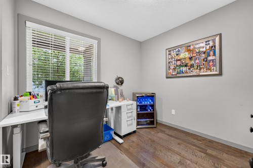 18040 89 Street Nw, Edmonton, AB 