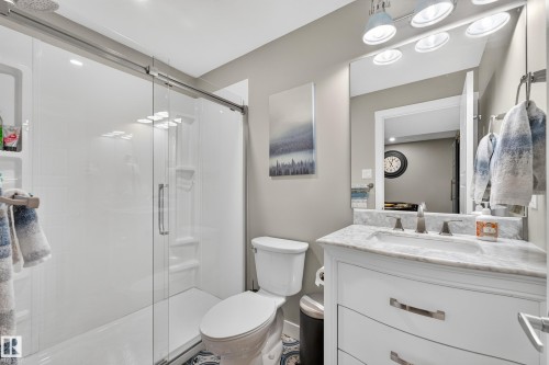18040 89 Street Nw, Edmonton, AB 