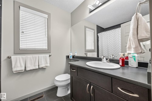 18040 89 Street Nw, Edmonton, AB 
