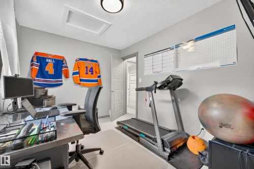 18040 89 Street Nw, Edmonton, AB 