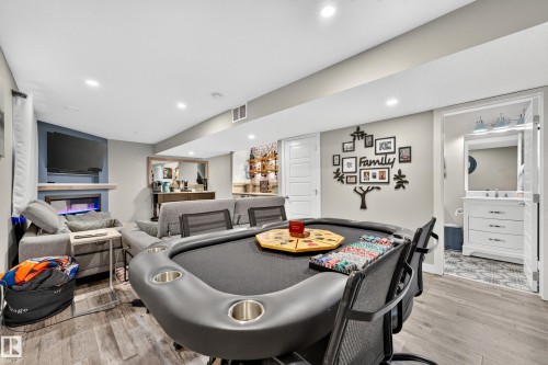 18040 89 Street Nw, Edmonton, AB 