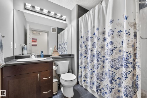 18040 89 Street Nw, Edmonton, AB 