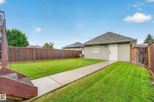 18040 89 Street Nw, Edmonton, AB 