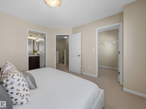 #185 1804 70 St Sw Sw, Edmonton, AB - Indoor Photo Showing Bedroom
