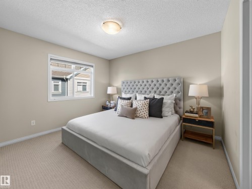 #185 1804 70 St Sw Sw, Edmonton, AB - Indoor Photo Showing Bedroom