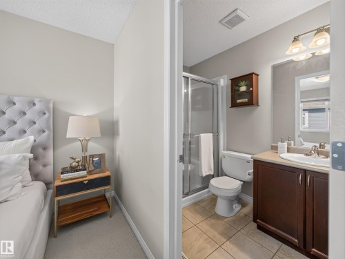 #185 1804 70 St Sw Sw, Edmonton, AB - Indoor Photo Showing Bathroom