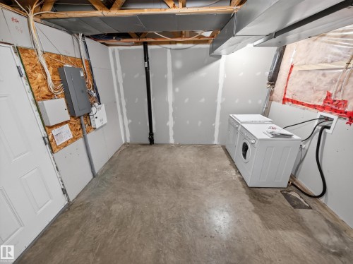 #185 1804 70 St Sw Sw, Edmonton, AB - Indoor