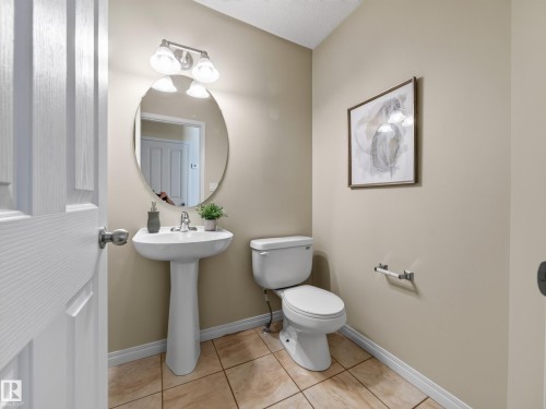 #185 1804 70 St Sw Sw, Edmonton, AB - Indoor Photo Showing Bathroom