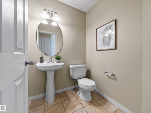 #185 1804 70 St Sw Sw, Edmonton, AB - Indoor Photo Showing Bathroom