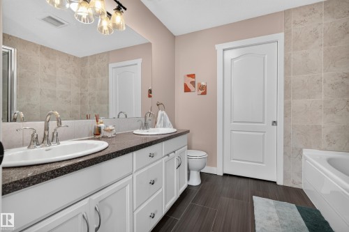 14422 104 Avenue Nw, Edmonton, AB 