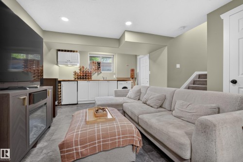 14422 104 Avenue Nw, Edmonton, AB 