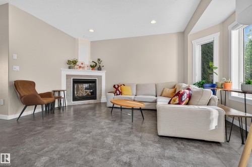 14422 104 Avenue Nw, Edmonton, AB 