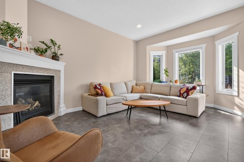 14422 104 Avenue Nw, Edmonton, AB 