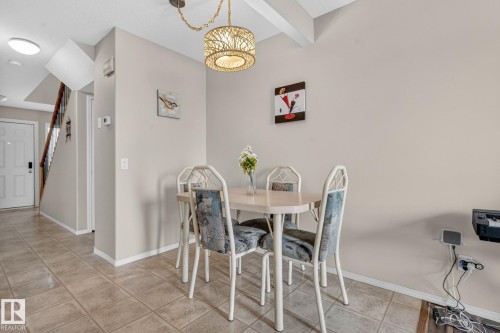#47 16823 84 St Nw, Edmonton, AB - Indoor Photo Showing Dining Room