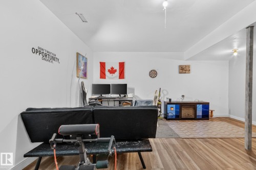 #47 16823 84 St Nw, Edmonton, AB - Indoor Photo Showing Office