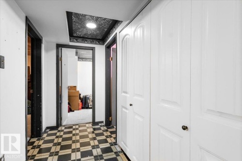 9228 75 Street Nw, Edmonton, AB 