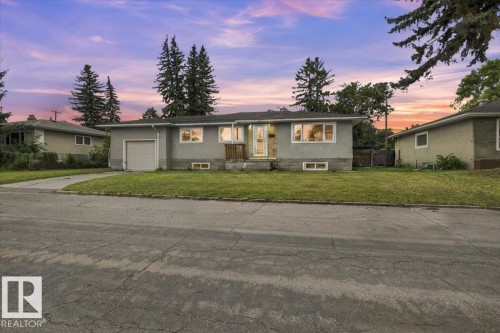 9228 75 Street Nw, Edmonton, AB 