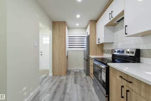 8019 141 Avenue Nw, Edmonton, AB 