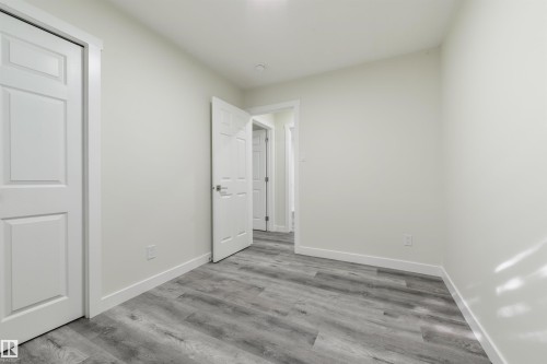 8019 141 Avenue Nw, Edmonton, AB 