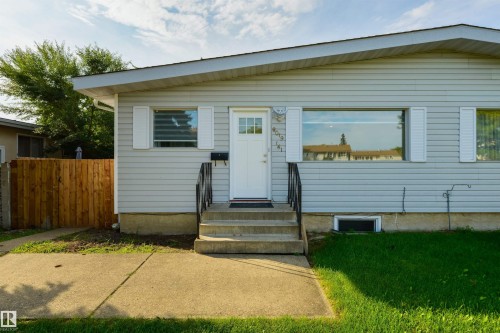 8019 141 Avenue Nw, Edmonton, AB 