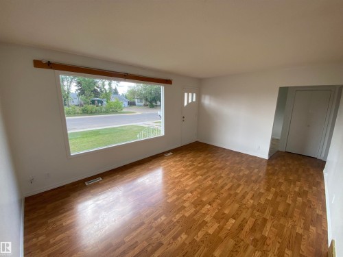 4818 54A Avenue, Vegreville, AB 