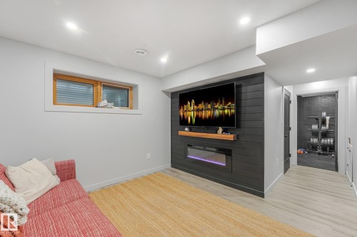 4004 Blackbird Link Link Nw, Edmonton, AB - Indoor