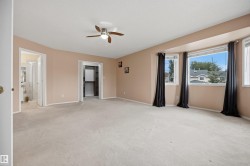 Very large primary bedroom with walk-in closet and 4PC ensuite - 