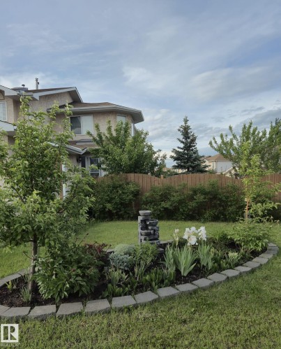 View of front yard - 6910 158A Avenue Nw, Edmonton, AB 