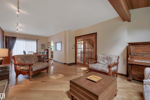 10524 75 Avenue Nw, Edmonton, AB 