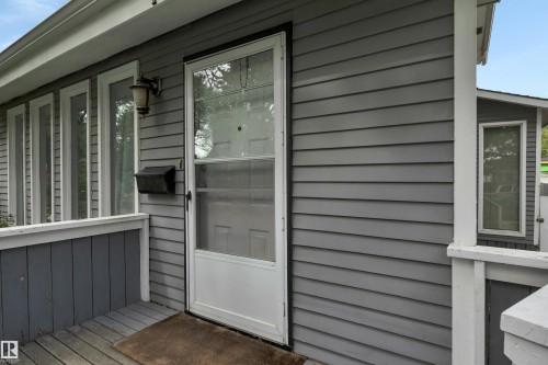 10524 75 Avenue Nw, Edmonton, AB 